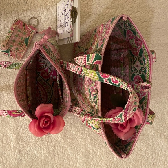 Vera Bradley Beautiful bright colored spring bag bundle💓🙌 - Picture 3 of 7